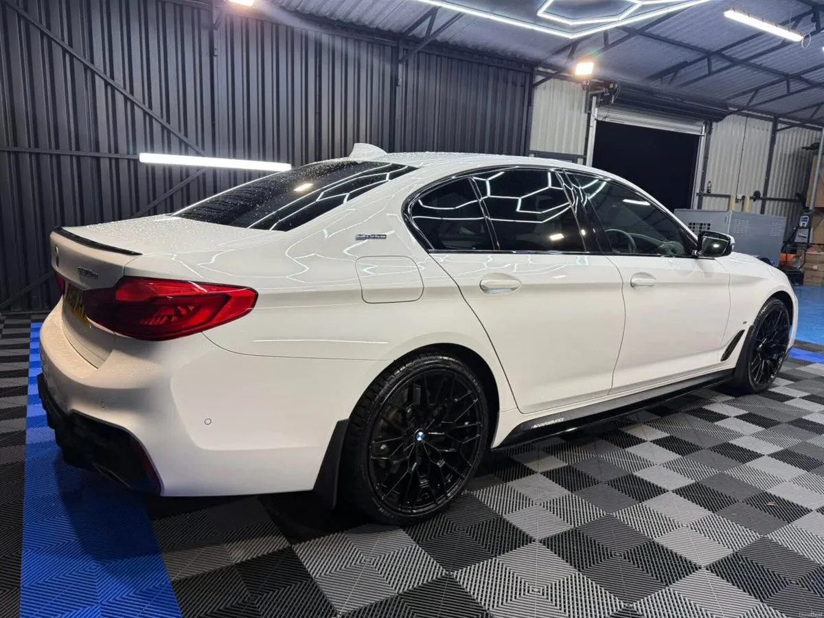 BMW 5 Series 530e M Sport 4dr Auto €18950 - Image 3