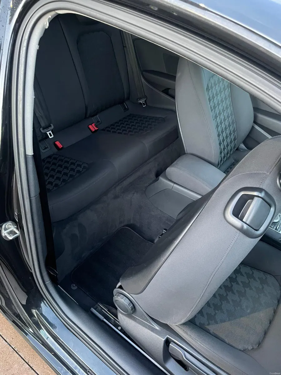 Audi A3 2015 - Image 4