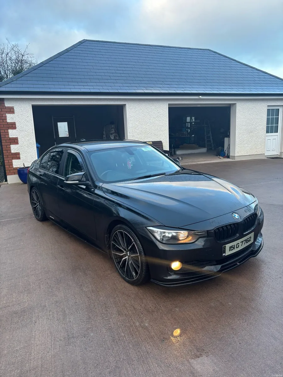 BMW 320d efficient dynamic - Image 2