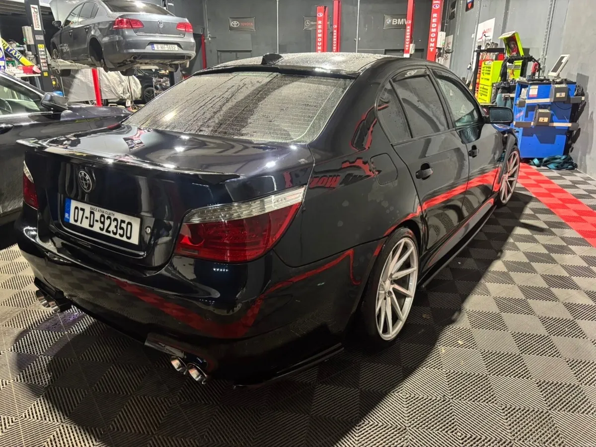 BMW 5-Series 2007 - Image 4
