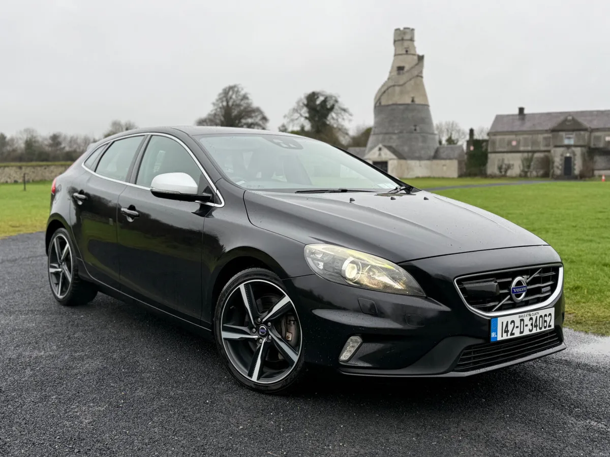 2014 Volvo V40 T5 (245hp) R-Design Geartronic - Image 1