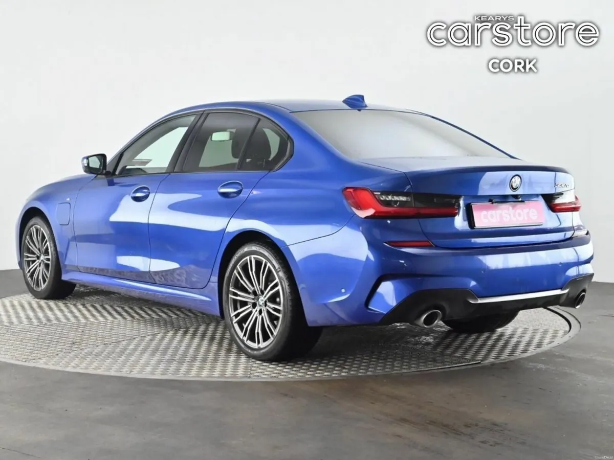 BMW 3-Series 330e M Sport Auto - Image 3