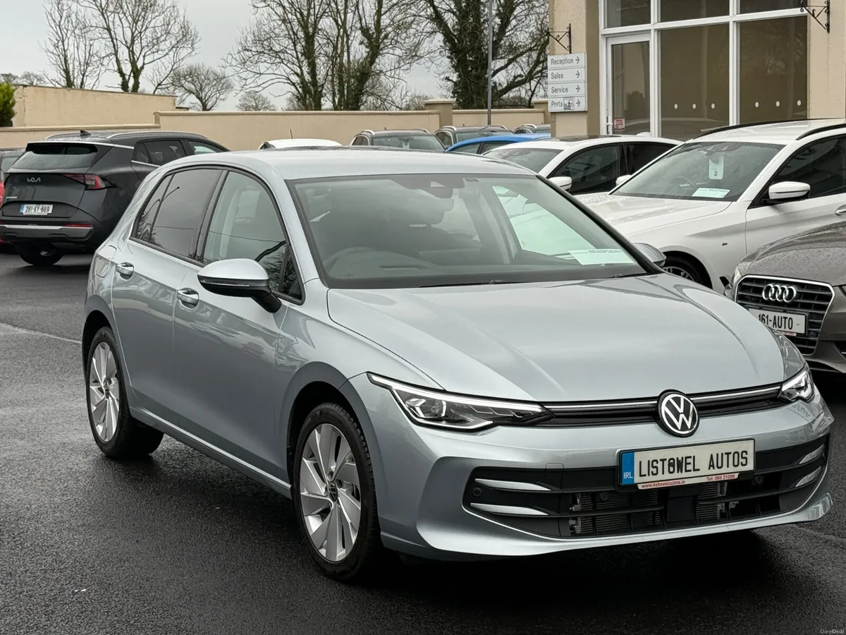 252 VW GOLF STYLE 2.0TDI 150BHP AUTOMATIC - Image 4