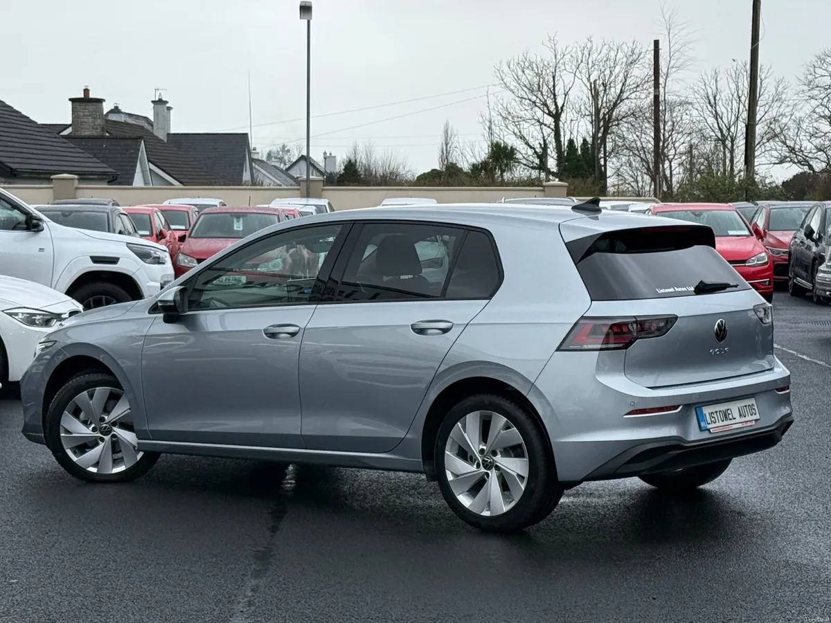 252 VW GOLF STYLE 2.0TDI 150BHP AUTOMATIC - Image 3