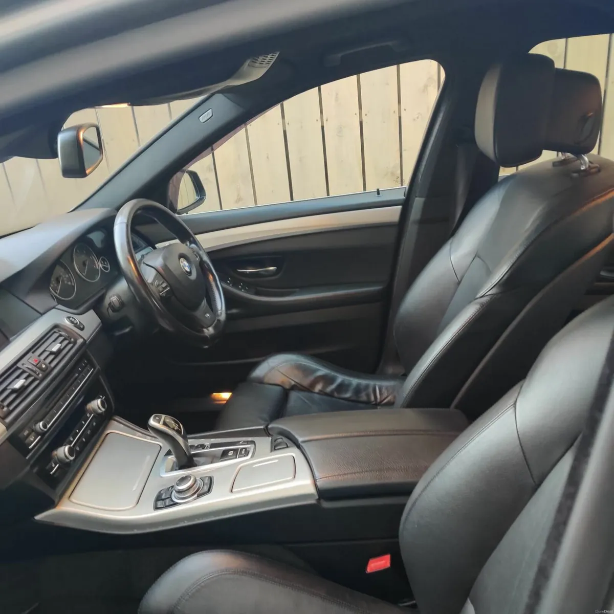 BMW 5-Series 2012 - Image 4