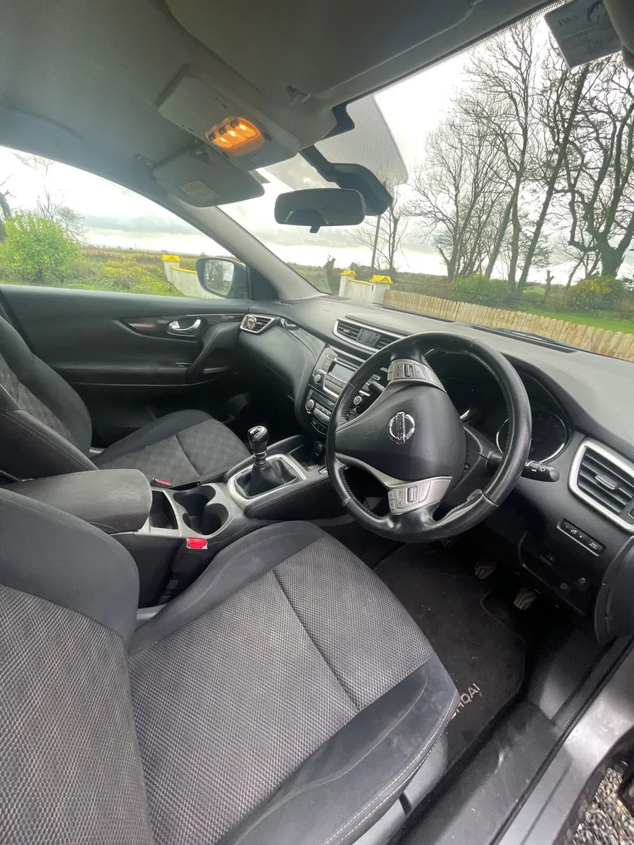 Nissan Qashqai - Diesel - Medium Trim - Image 4