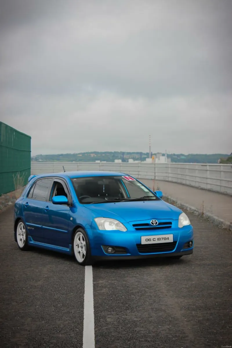 Toyota corolla - Image 2
