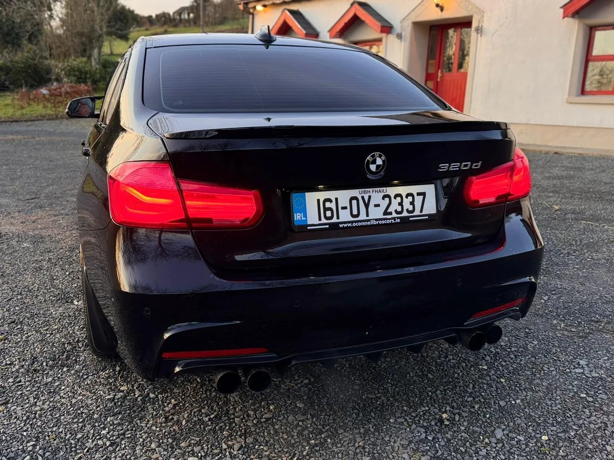 BMW 3-Series 2016 - Image 4