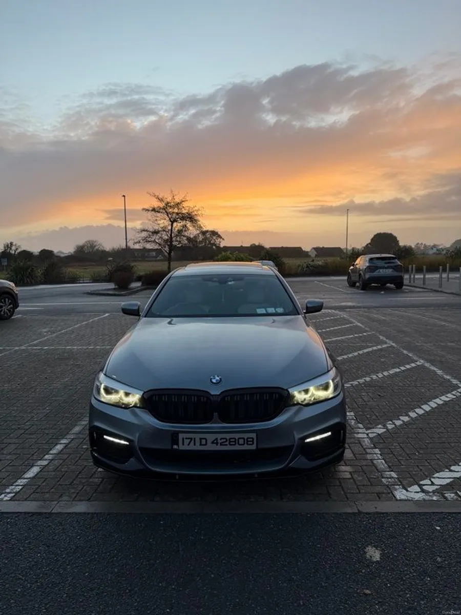 2017 Bmw 5-series - Image 3