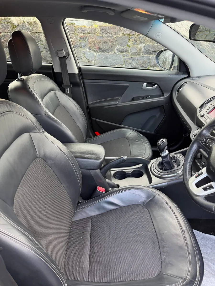 12 Kia Sportage Nct 4/26 - Image 4