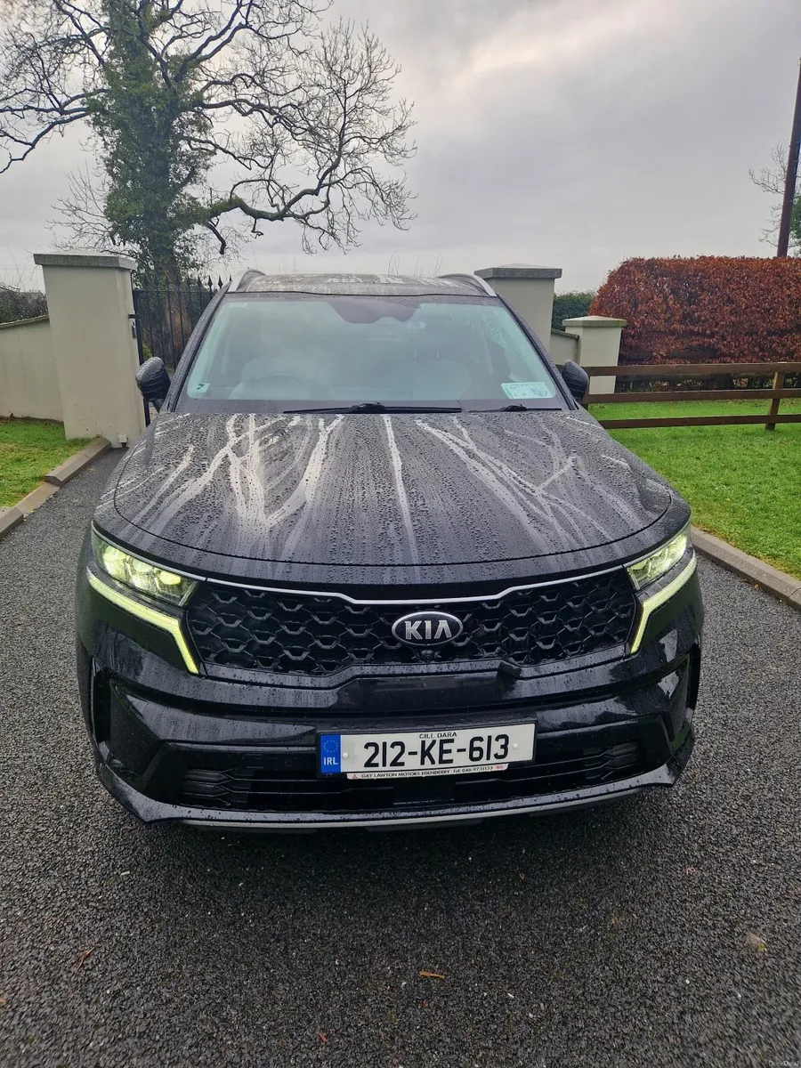 Kia Sorento K4 Plug in Hy High Spec Panoramic roof - Image 2