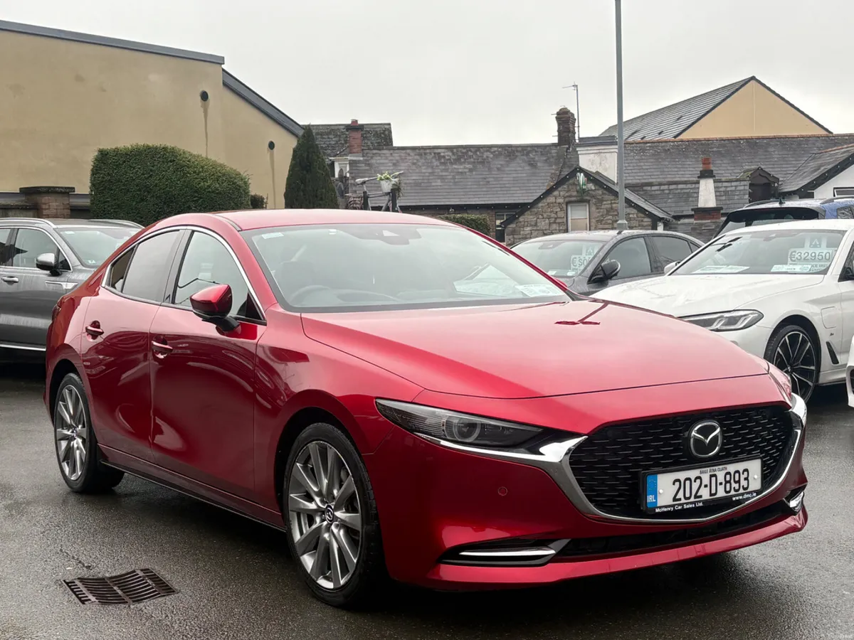 202 Mazda 3 Platinum Sport Sky-X 2.0 Petrol - Image 3