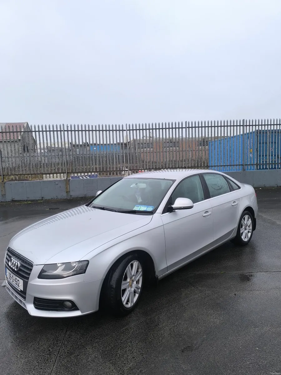 Audi A4 2009 Diesel - Image 4