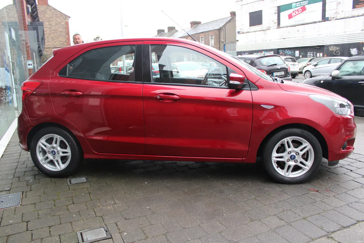 Ford KA+ 1.2 ZETEC 2017 *LOW MILEAGE*1 OWNER* - Image 3
