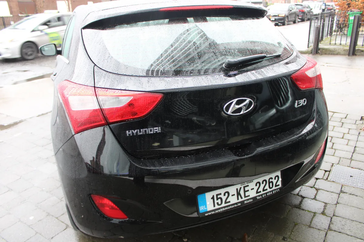 Hyundai i30 1.6 CRDI BLUE 2015 - Image 4