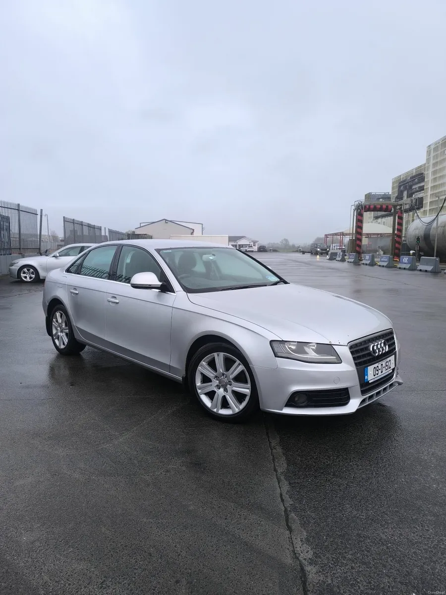 Audi A4 2009 Diesel - Image 2