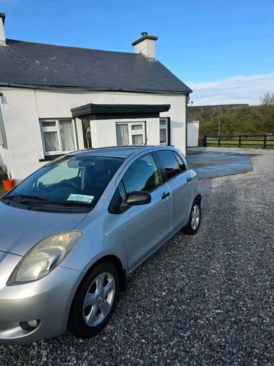 1 liter taxed and tested yaris - Image 2