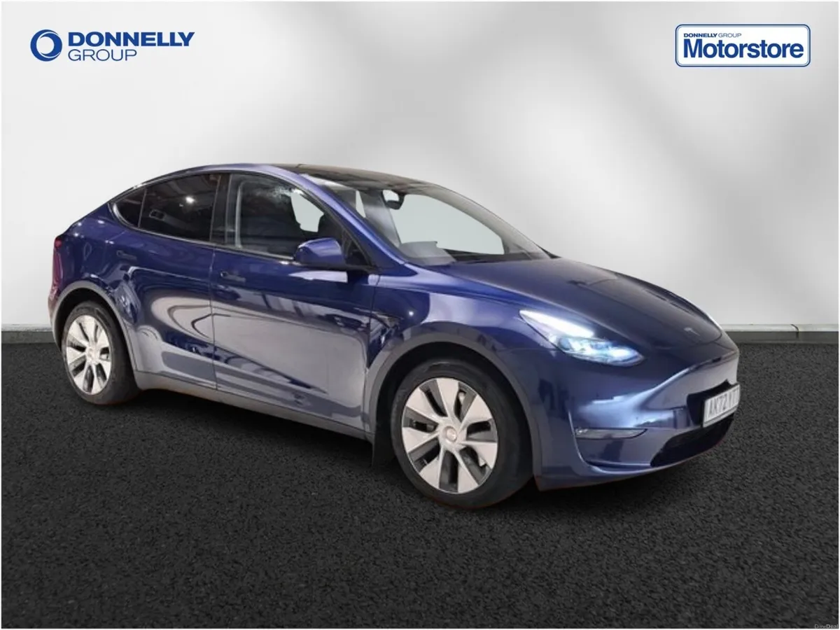 Tesla Model Y Hatchback Long Range - Image 1