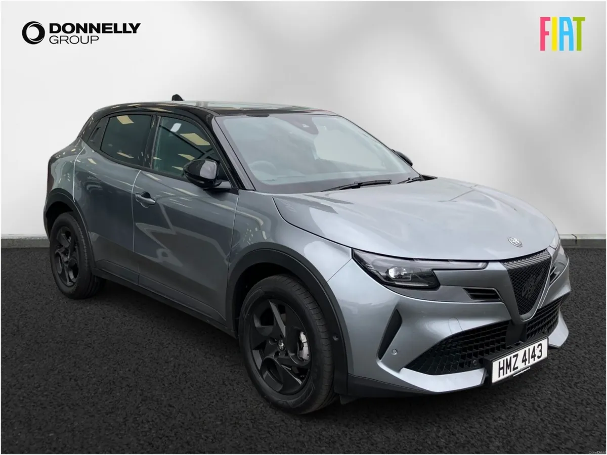 Alfa Romeo Junior Hatchback IBRIDA - Image 1