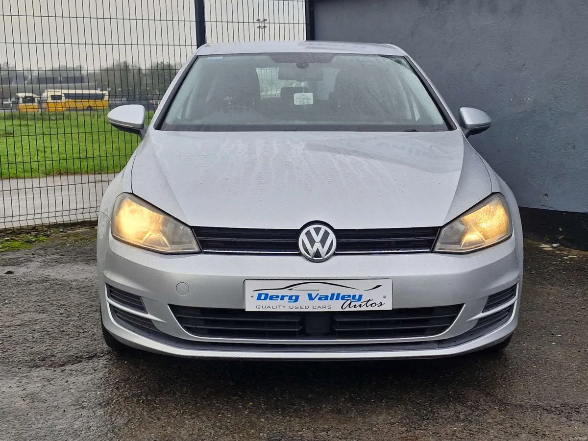 Volkswagen Golf 2014 - Image 2