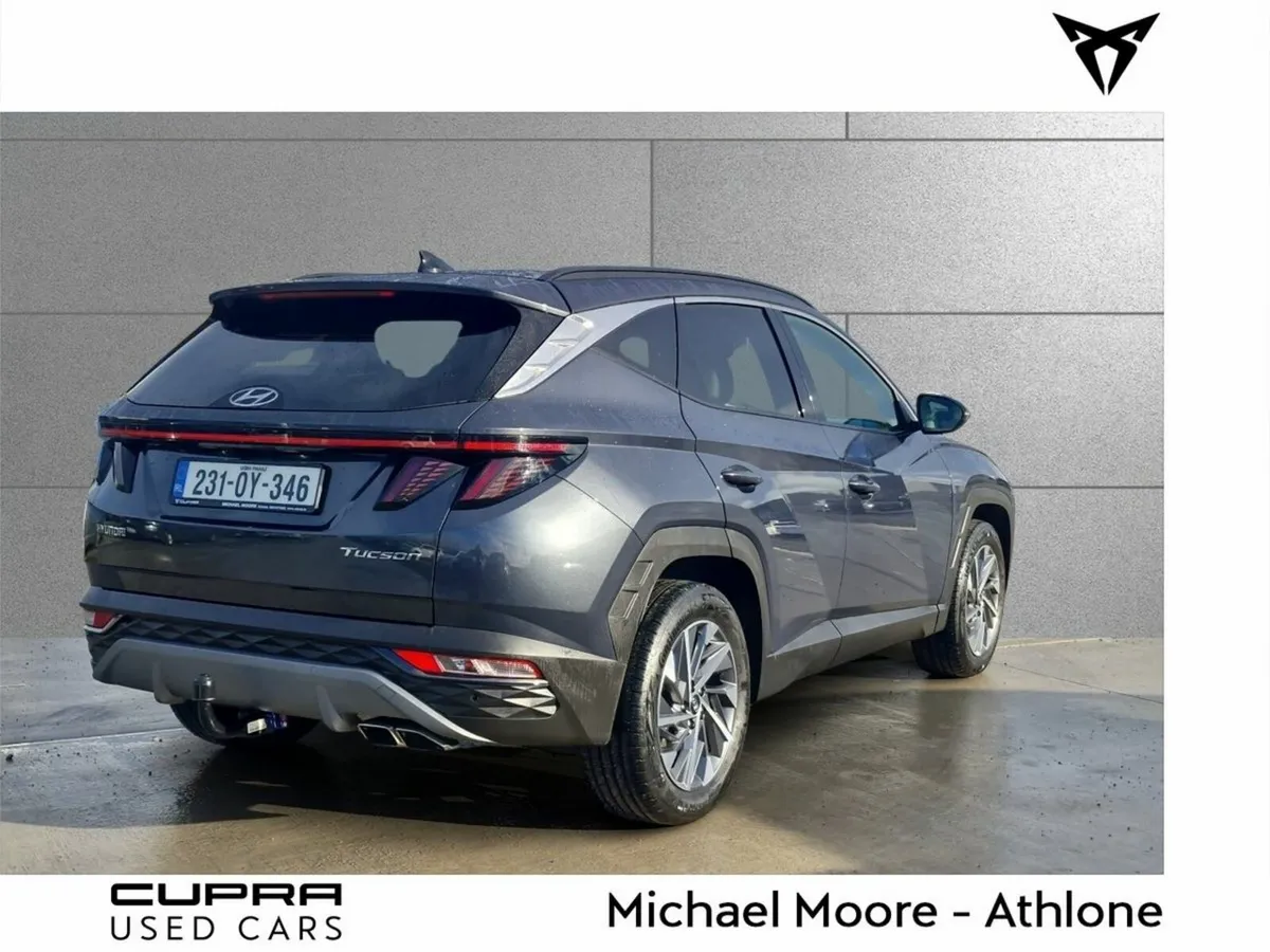 Hyundai Tucson 2WD Executive Plus - Image 3
