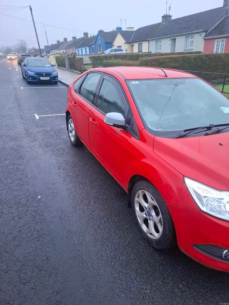 Ford Focus 2011 - Image 3