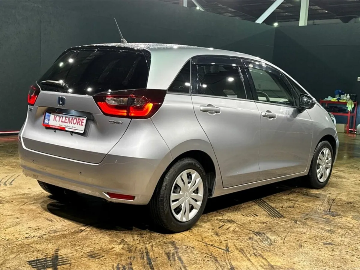 Honda Fit 1.5L AUTOMATIC HYBRID - CRUISE CONTROL - - Image 4