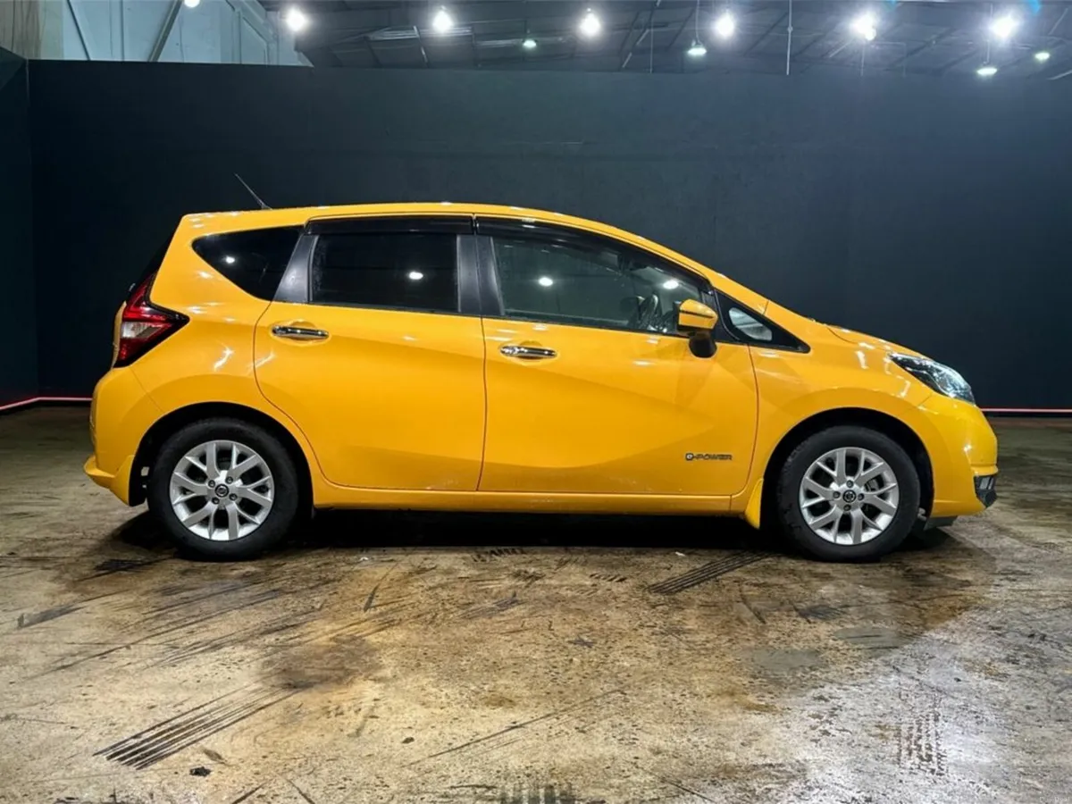 Nissan Note MEDALIST / BRIGHT YELLOW - Image 3