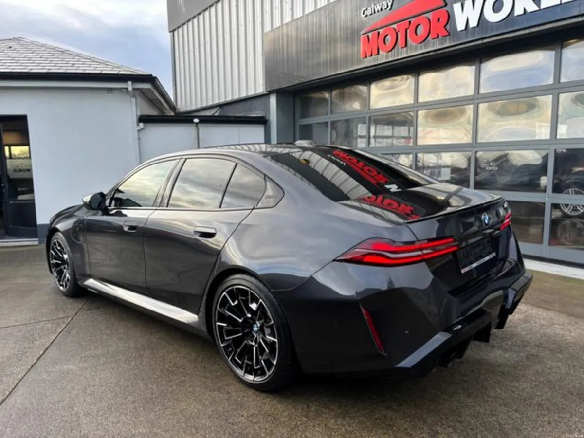 BMW 5-Series M5 4.4 V8 727 BHP PLUG-IN HYBRID - Image 2