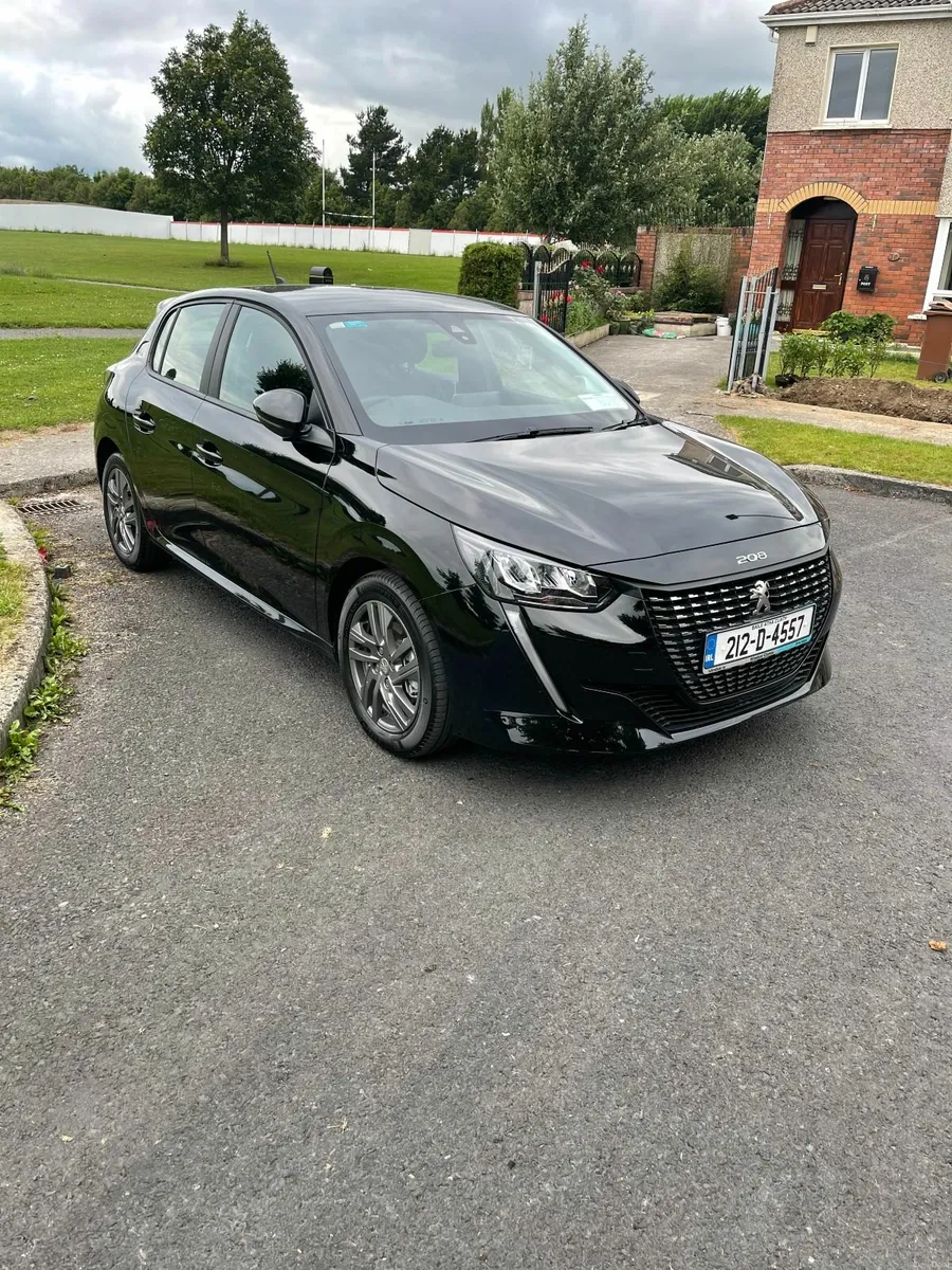 Peugeot 208 2021 - Image 1