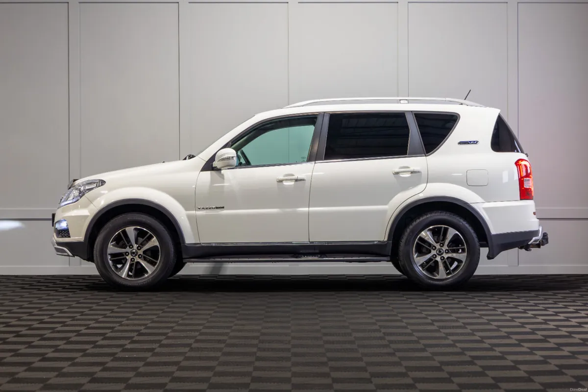 2019 SsangYong Rexton RX220 EX 2 Seat Commercial - Image 3