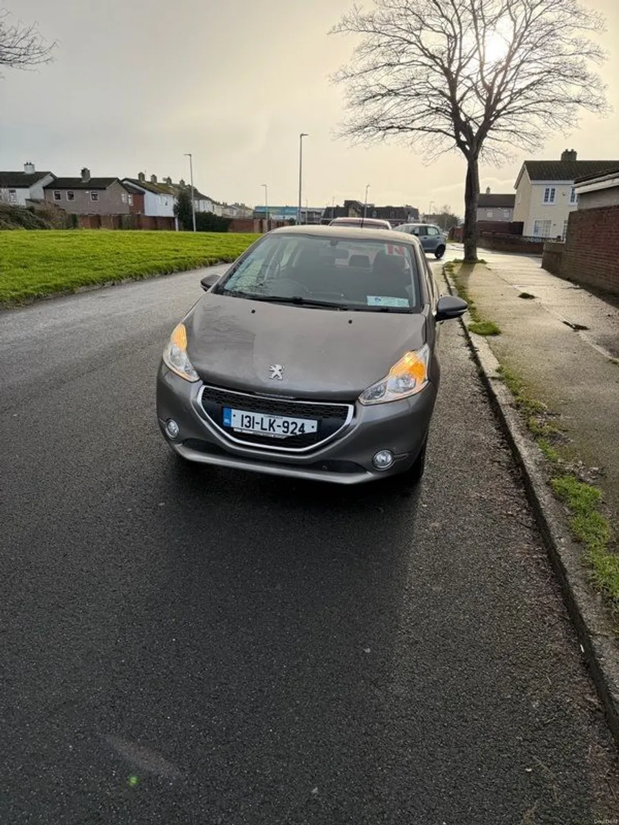 2013 Peugeot 208 - Image 1
