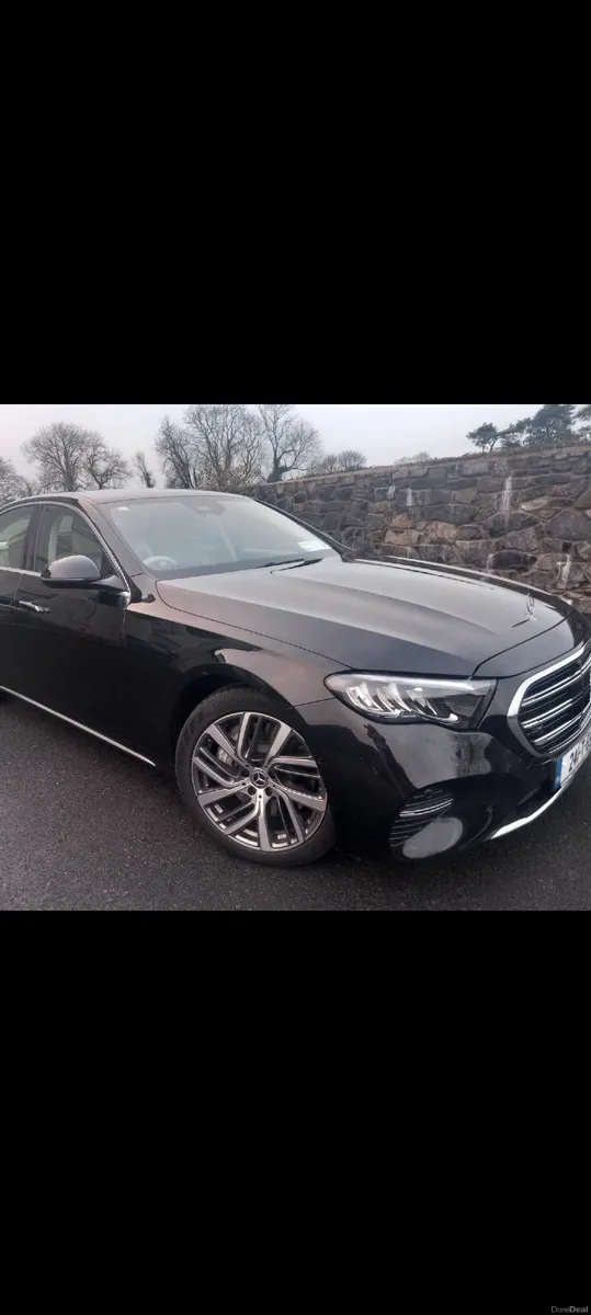 Mercedes-Benz E-Class 2024 - Image 4