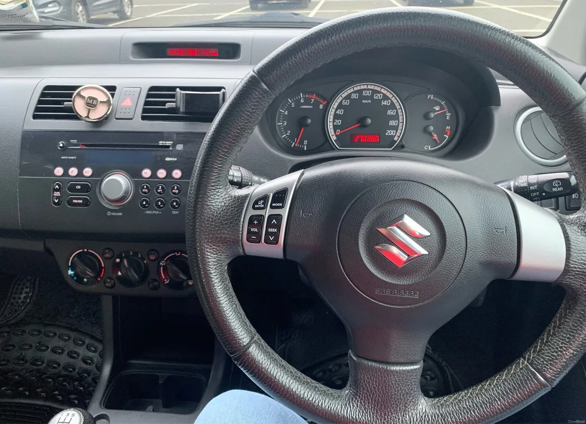 Suzuki Swift 2009 - Image 4