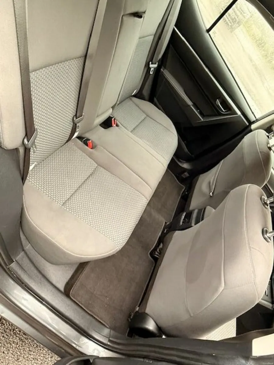 2017 Toyota Corolla nct 09/27 tax 03/26 d4d € 9600 - Image 2