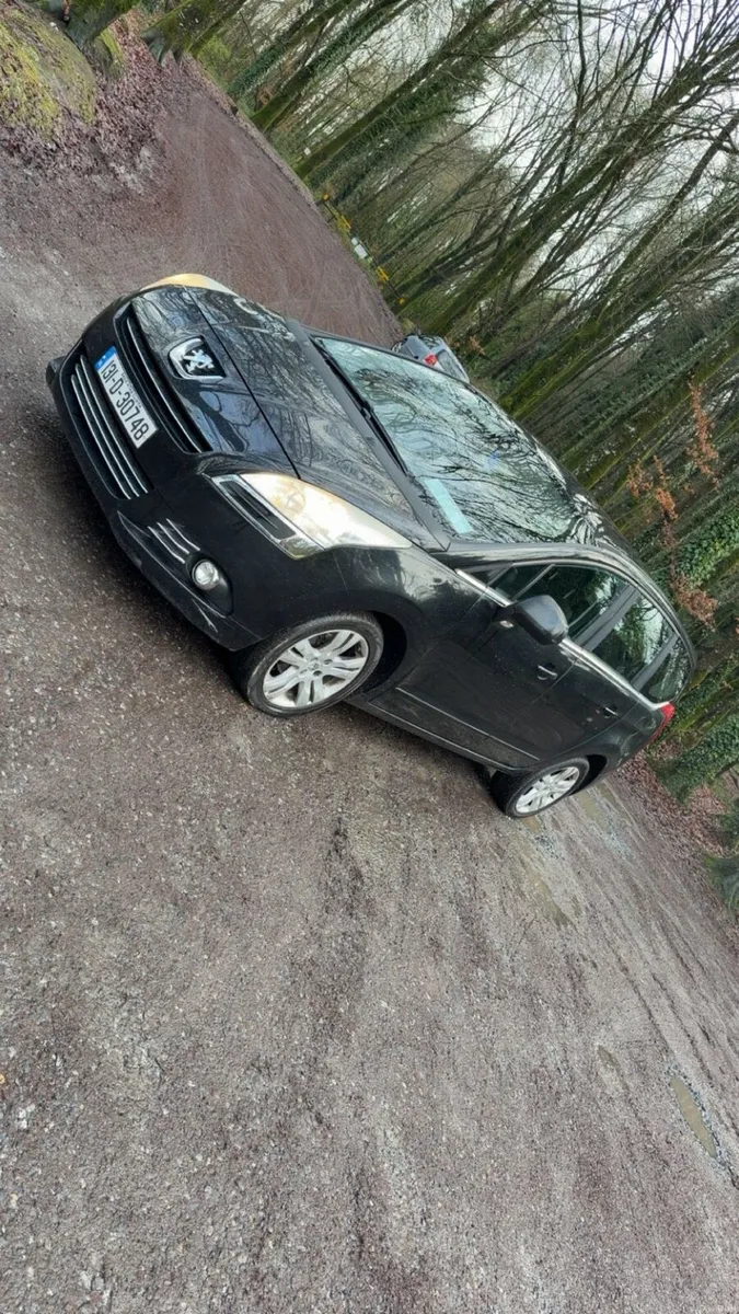 Peugeot 5008 - Image 1