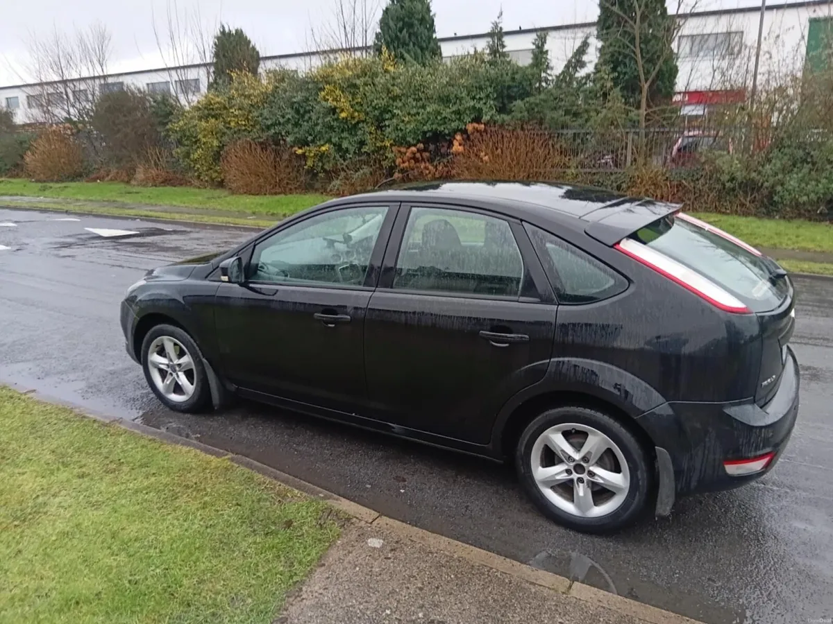 2010 Ford focus Tax Until March 2026 - Image 3