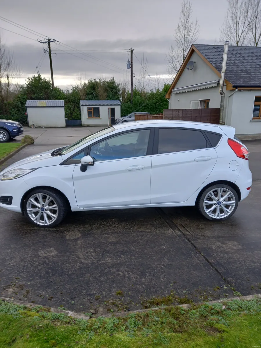 2017 Ford Fiesta 1L Petrol - Image 4