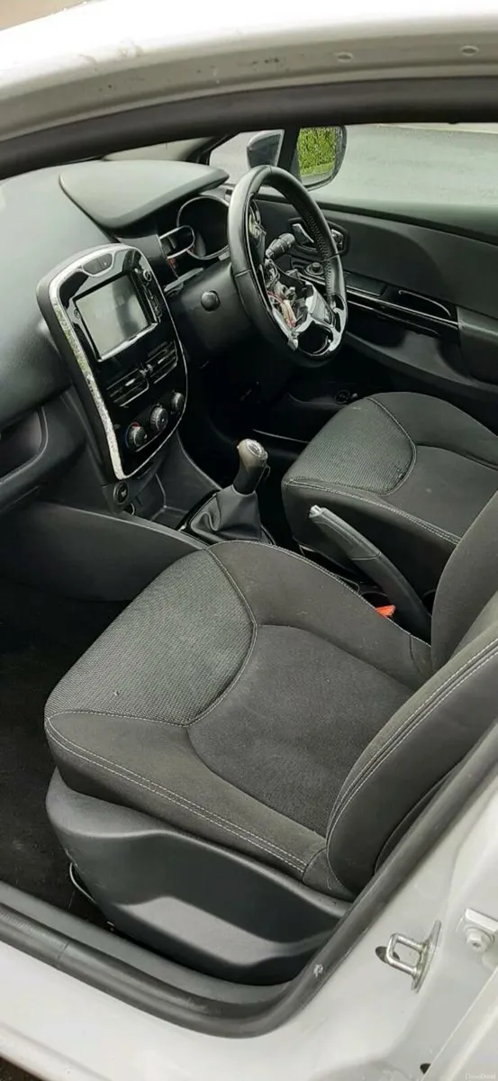 2013 Renault clio - Image 4