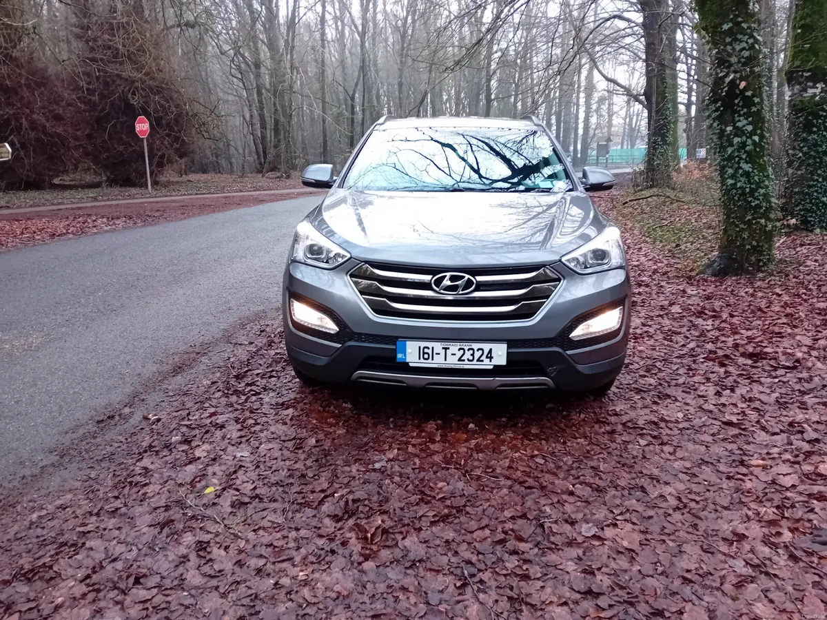 161 HYUNDAI SANTA FE  2.2 CRDI 4X4 EXEC. 7 SEATER - Image 2