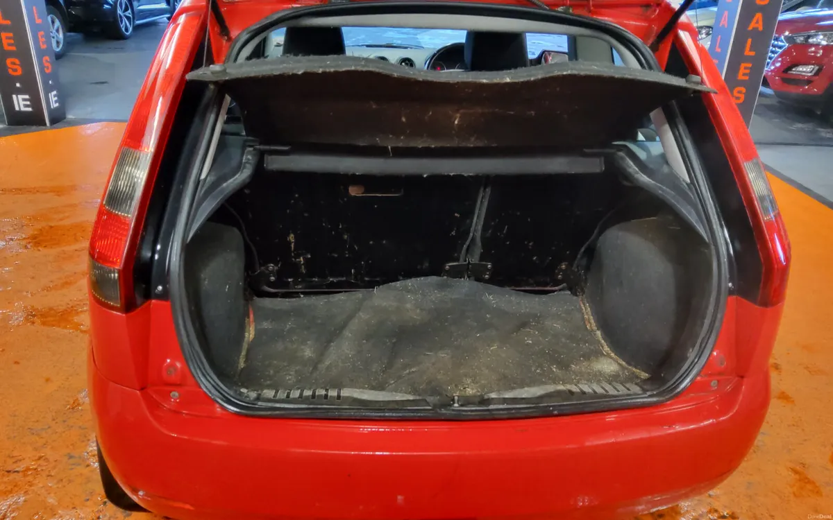 Ford Fiesta 2005 - Image 4