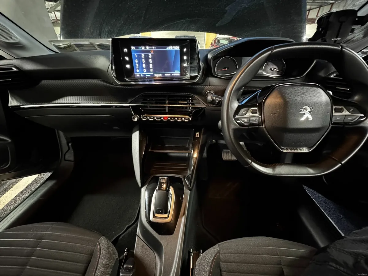 Peugeot 208 2021 - Image 2