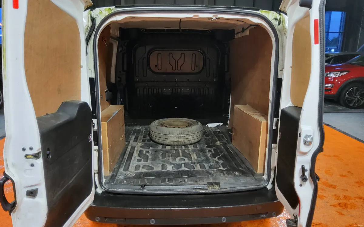 Fiat Doblo 2017 - Image 4