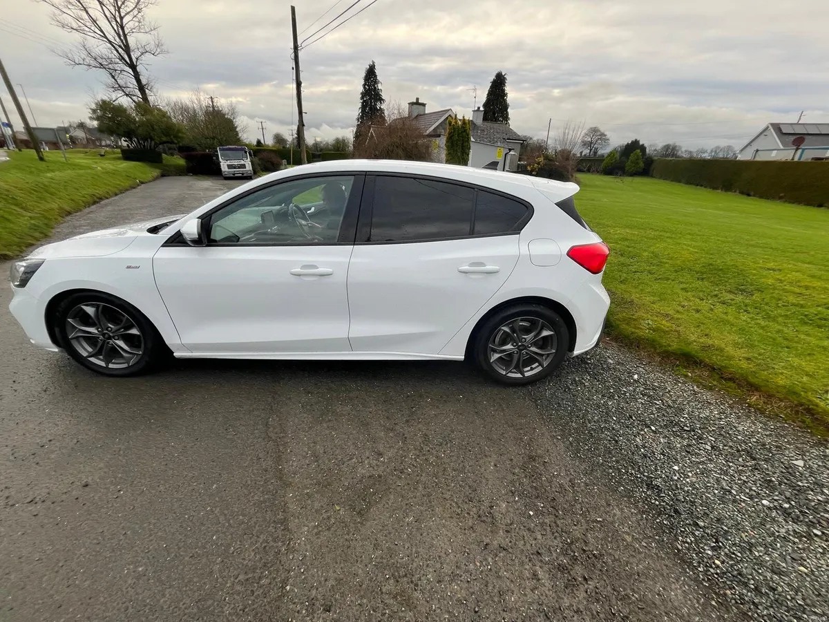 Ford Focus 2021 - Image 4