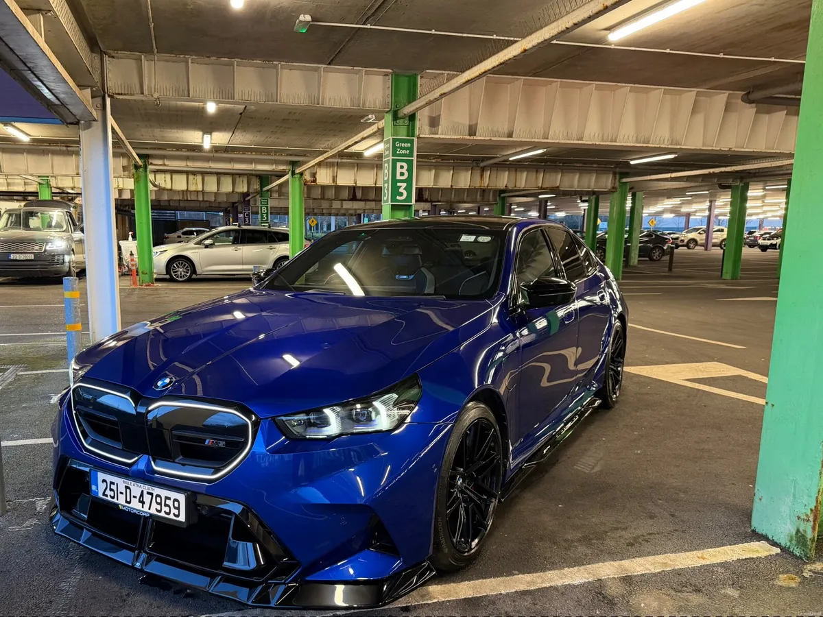 BMW M5 2025 - Image 2