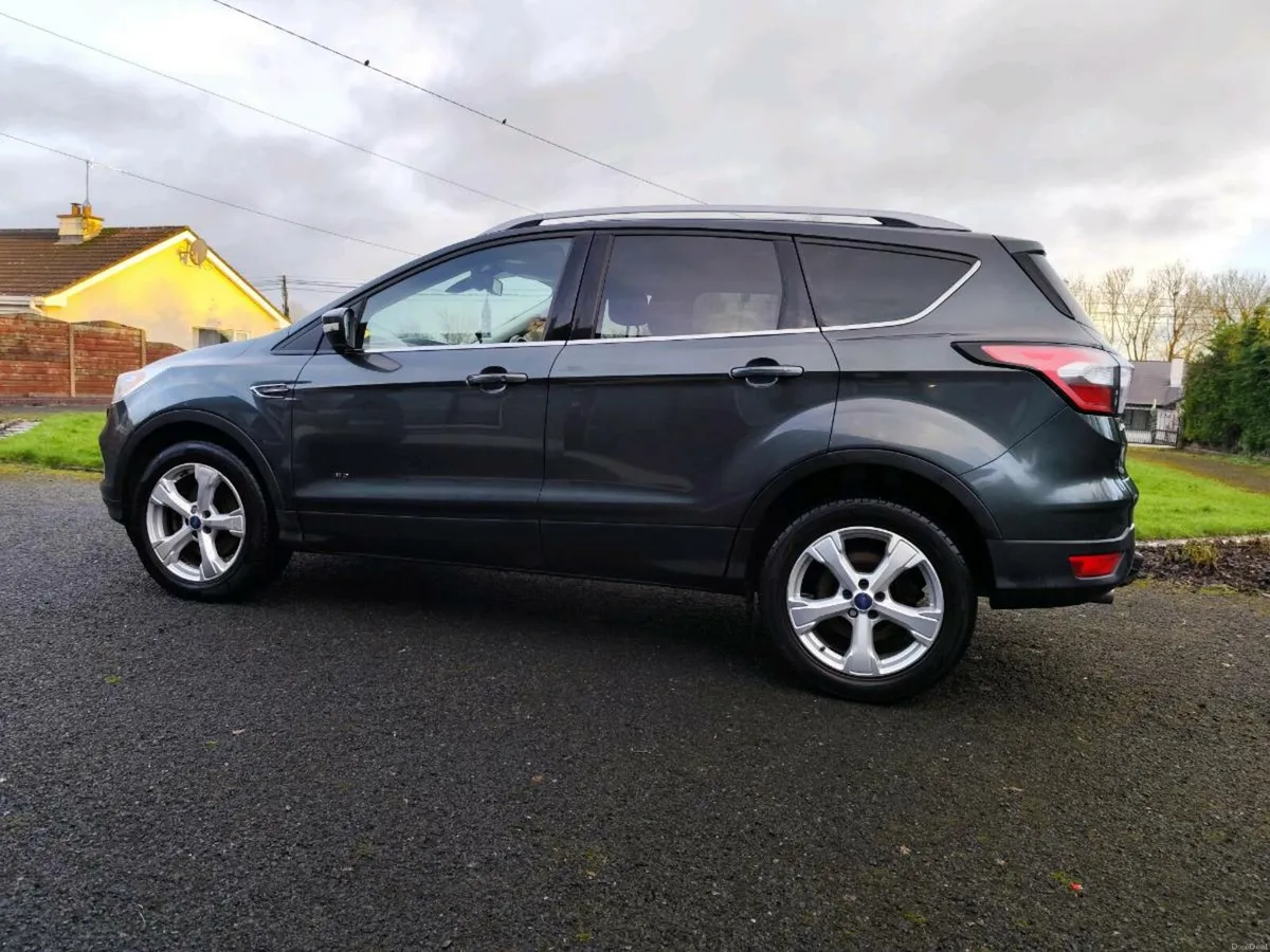 2017 Ford Kuga Titanium 2.0 AWD Automatic - Image 4