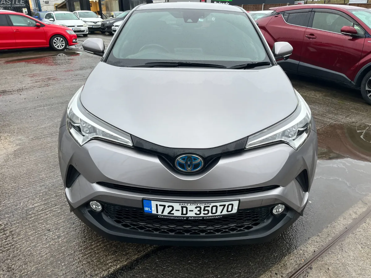 TOYOTA C-HR 2017, 1.8 HYBRID AUTO LOW KM HIGH SPEC - Image 2
