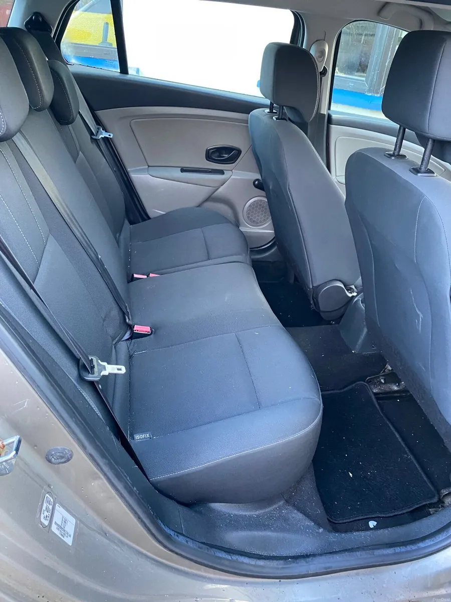 Renault Megane 2012 - Image 1