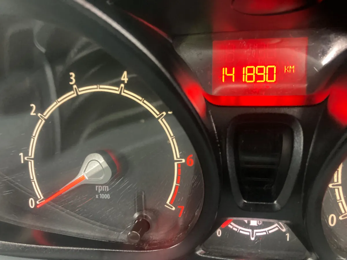 LOW KMS-HISTORY-NEW CLUTCH - Image 4