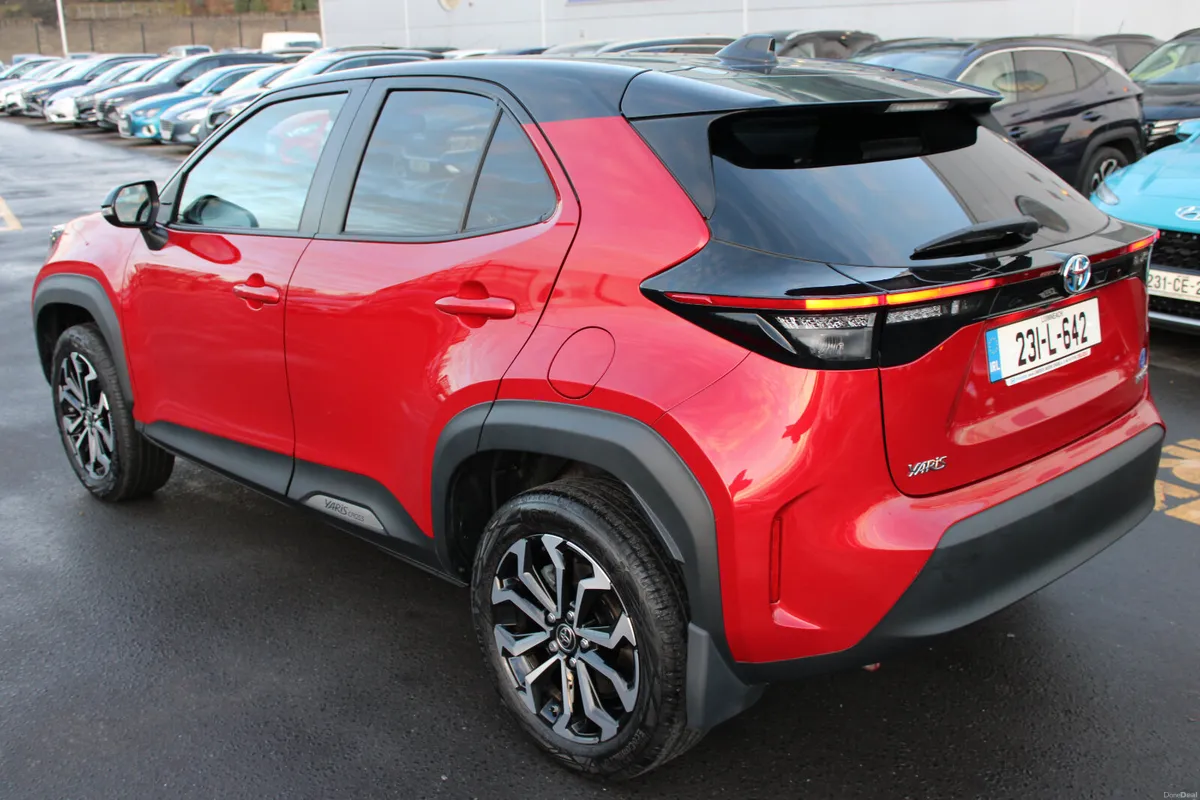 Toyota Yaris Cross 2023 - Image 3